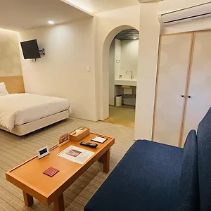 Resi Hachi Appartement